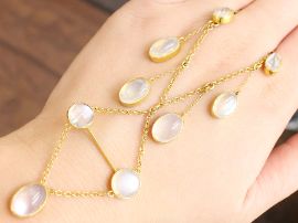 Victorian moonstone necklace