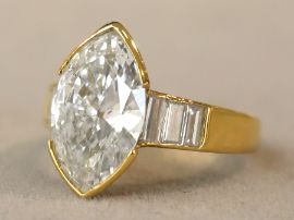 marquise diamond yellow gold ring