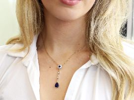 sapphire pendant wearing