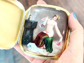 Hot Enamel Cigarette Case open