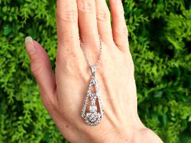 Diamond Pendant Necklace in White Gold outside