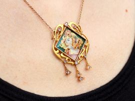 Art Nouveau Enamel Pendant in Gold on neck