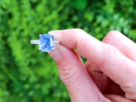 Cushion Cut Sapphire Engagement Ring Platinum outside