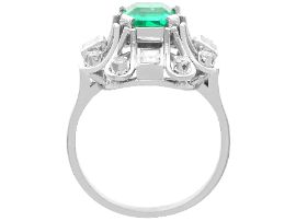 emerald and diamond ring