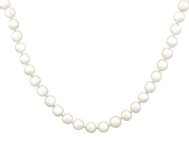 Single Strand Cultured Pearl Necklace