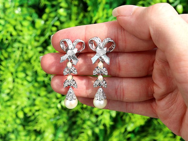 1960s bow design pearl earrings 