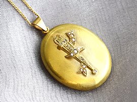 antique gold locket 