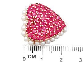 ruby heart brooch size 