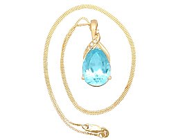 Blue Topaz Pendant Yellow Gold