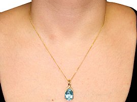 Blue Topaz Pendant Yellow Gold