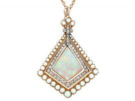 2.88ct Opal and 0.84ct Diamond, Pearl and 15ct Yellow Gold Pendant - Antique Circa 1900 