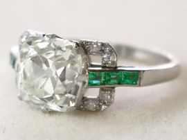 emerald and diamond cocktail ring