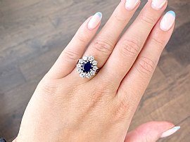 sapphire ring 