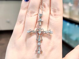 Diamond Cross Pendant in Platinum