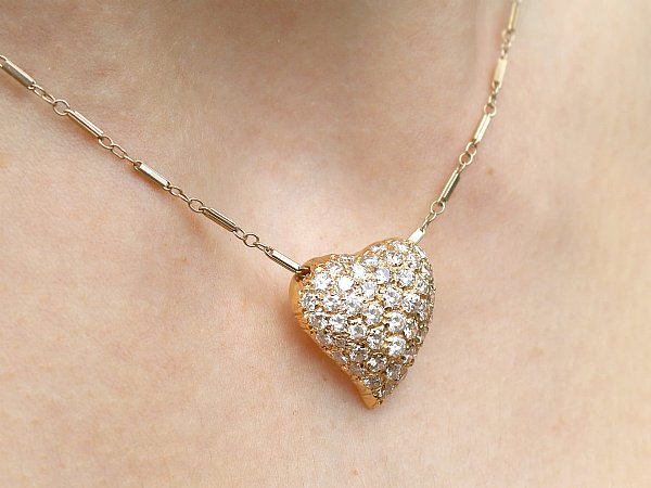 14k gold heart pendant