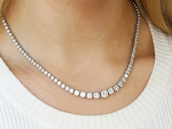 styling a diamond necklaces 