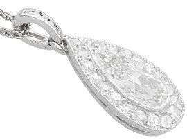 platinum pear cut diamond pendant Close up 