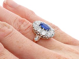 1920s Sapphire Cluster Ring in Gold Modelled