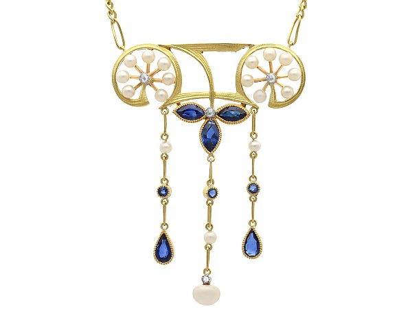 Art Nouveau Necklace in Gold with Sapphires and Pearls 