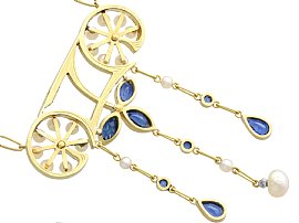 Art Nouveau Necklace in Gold with Sapphires and Pearls Reverse