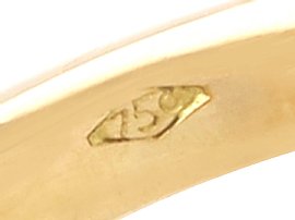 Gold Marquise Shape Cluster Diamond Ring hallmarks 