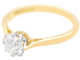 0.8 Carat Diamond Ring in Yellow Gold for Sale