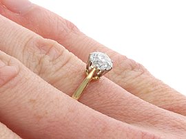 0.8 Carat Diamond Ring in Yellow Gold Close Up