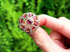 Statement Ruby Ring in Yellow Gold