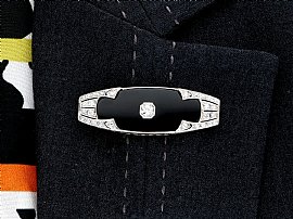 Onyx brooch with diamonds wearing