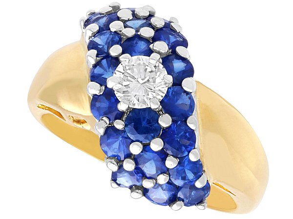 Vintage Sapphire Cluster Ring in Gold