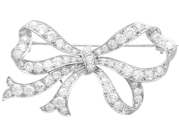 20th Century Diamond Bow Brooch in Platinum