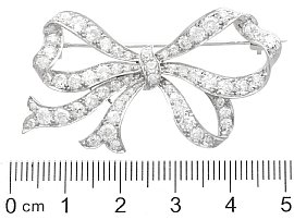 20th Century Diamond Bow Brooch in Platinum size