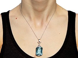  Large Antique Aquamarine Pendant Wearing 