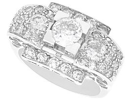 1930s Art Deco 2.57ct Diamond and Platinum Ring