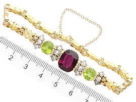 Peridot and Garnet Bracelet in Gold size