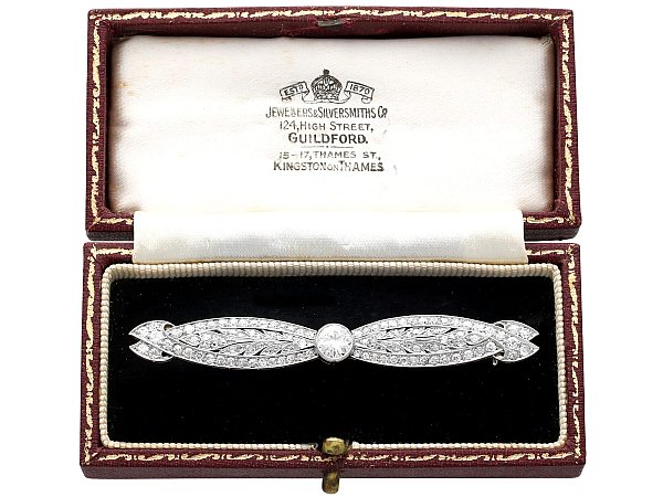 Horizontal Platinum Diamond Brooch Pin