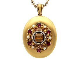 Antique 1.64ct Citrine, 1.82ct Garnet, Pearl, Seed Pearl and 18ct Yellow Gold Locket 