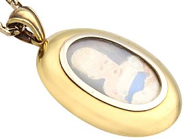 Gemstone Victorian Locket in Gold 