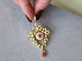 Pink Tourmaline Pendant in Yellow Gold