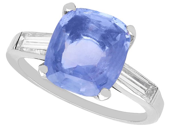 Cushion Cut Sapphire Engagement Ring Platinum