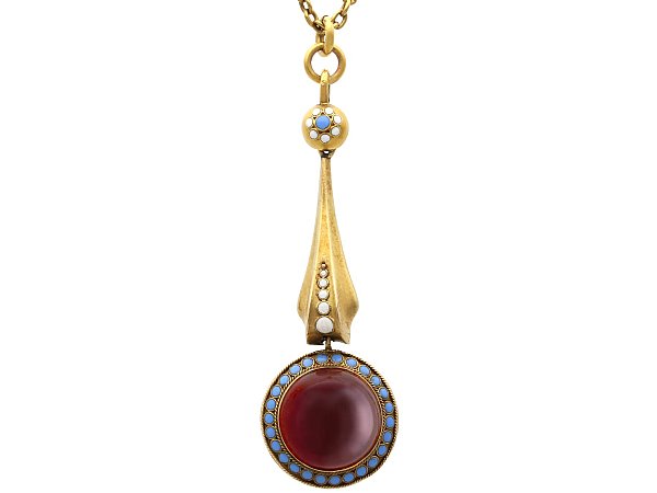 Antique Garnet Pendant Necklace in Gold