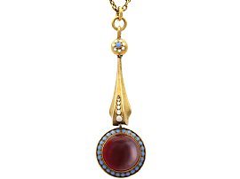 Antique Garnet Pendant Necklace in Gold